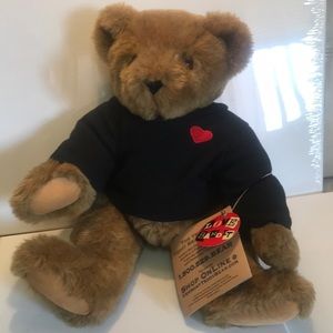 Authentic Vermont Teddy Bear, Love Bandit